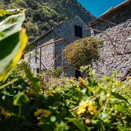 Chalet Guestready - Magical Refuge In Madeira *
