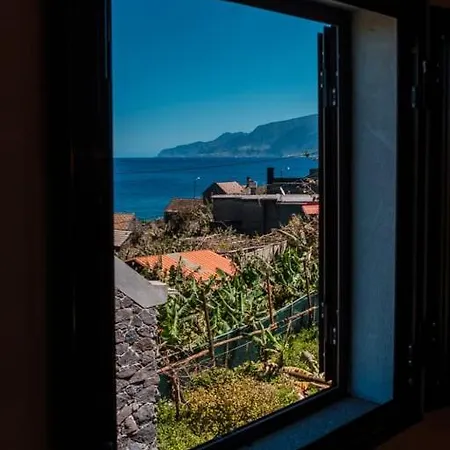 Guestready - Magical Refuge In Madeira Chalet