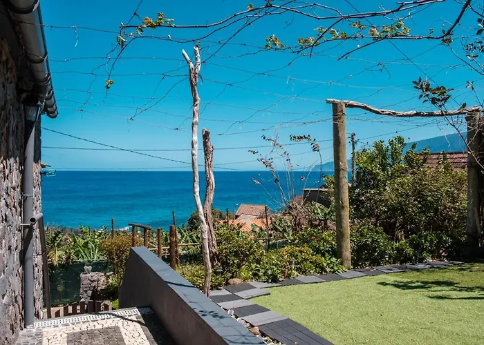 Guestready - Magical Refuge In Madeira Chalet Seixal (Madeira)